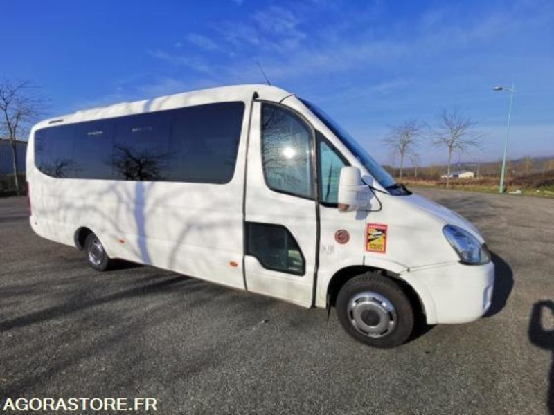 Autocar Iveco sunrise 22places tourisme 2013 - 171000 kms - Minibús, Furgoneta de pasajeros: foto 4 Autocar Iveco sunrise 22places tourisme 2013 - 171000 kms - Minibús, Furgoneta de pasajeros: foto 4