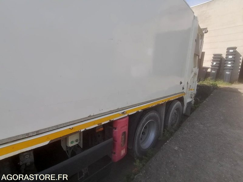 BOM - 2013 MAN TGS équipement SEMAT - 2013 / 310 000 KM - Camión de basura: foto 4 BOM - 2013 MAN TGS équipement SEMAT - 2013 / 310 000 KM - Camión de basura: foto 4