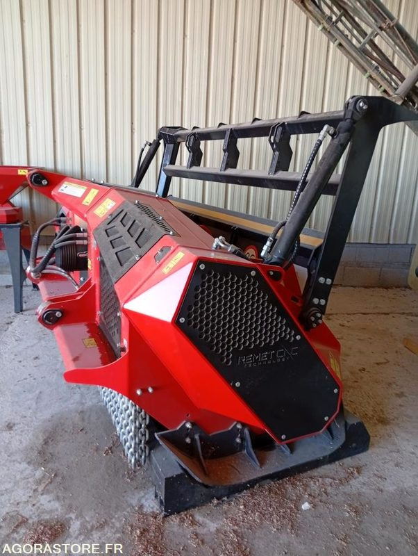 BROYEUR FORESTIER REMET CNC F5-225 - Trituradora forestal: foto 1 BROYEUR FORESTIER REMET CNC F5-225 - Trituradora forestal: foto 1