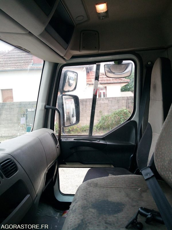 Leasing de Bom Renault 320DXI Bom Renault 320DXI: foto 8 Leasing de Bom Renault 320DXI Bom Renault 320DXI: foto 8