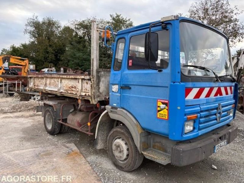CAMION BENNE (TRI-BENNE) RENAULT S120 MIDLINER 1991 221000 KM - Camión volquete: foto 3 CAMION BENNE (TRI-BENNE) RENAULT S120 MIDLINER 1991 221000 KM - Camión volquete: foto 3
