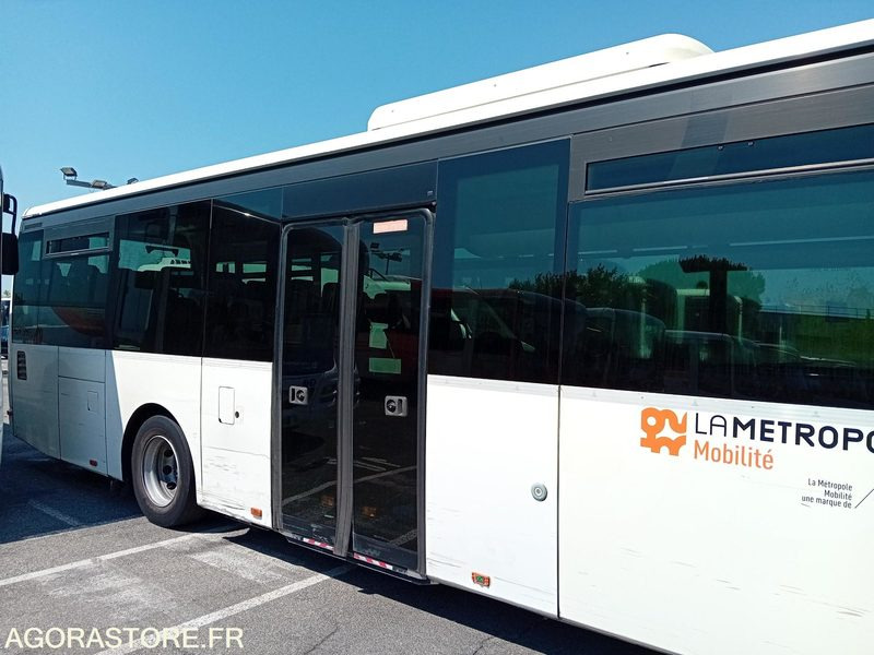 CAR IRISBUS CROSSWAY LE 22269 MEC 2014 721624km DC-771-KT - Autobús escolar: foto 3 CAR IRISBUS CROSSWAY LE 22269 MEC 2014 721624km DC-771-KT - Autobús escolar: foto 3
