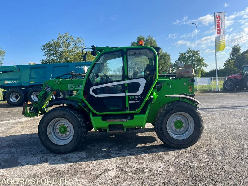 CHARIOT TELESCOPIQUE MERLO TF 42.7 TT - 2018 / 6144 HEURES - Cargadora: foto 2 CHARIOT TELESCOPIQUE MERLO TF 42.7 TT - 2018 / 6144 HEURES - Cargadora: foto 2