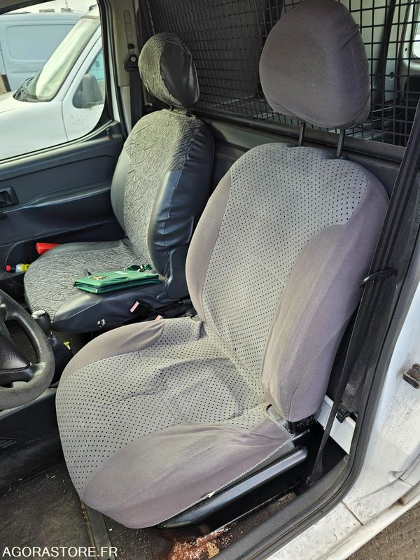 CITROEN BERLINGO - 2005 - 195086KM - 212END92 - Furgoneta pequeña: foto 5 CITROEN BERLINGO - 2005 - 195086KM - 212END92 - Furgoneta pequeña: foto 5