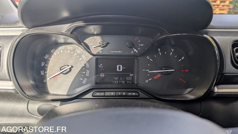 CITROEN C3 Société BlueHDI 75 S&S BVM Feel - 2018 - 140 000 km - Furgoneta pequeña: foto 5 CITROEN C3 Société BlueHDI 75 S&S BVM Feel - 2018 - 140 000 km - Furgoneta pequeña: foto 5