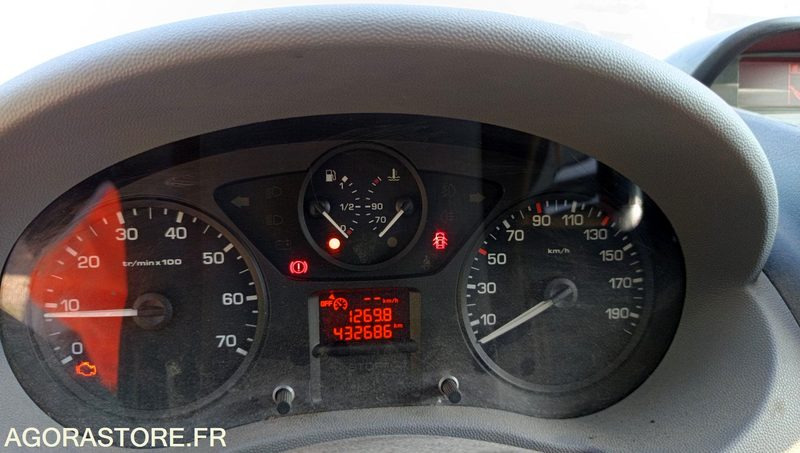 CITROEN JUMPY - 2012 / 432686 KM (CH-493-RZ) - Furgón: foto 5 CITROEN JUMPY - 2012 / 432686 KM (CH-493-RZ) - Furgón: foto 5