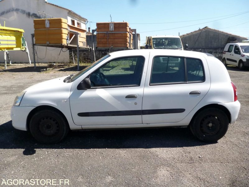 CLIO 2 ESSENCE - Coche: foto 2 CLIO 2 ESSENCE - Coche: foto 2