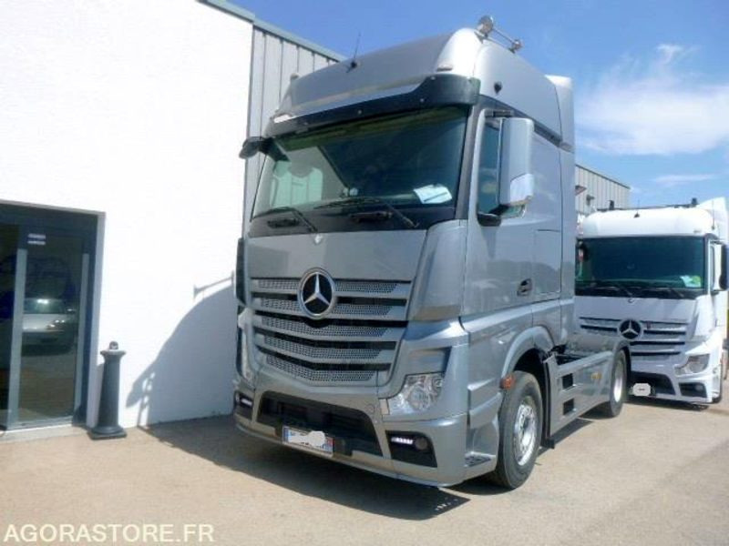 MERCEDES ACTROS 1845 GRANDE CABINE - 2012 - IMMATRICULATION SLOVENE - TB ETAT - Cabeza tractora: foto 1 MERCEDES ACTROS 1845 GRANDE CABINE - 2012 - IMMATRICULATION SLOVENE - TB ETAT - Cabeza tractora: foto 1