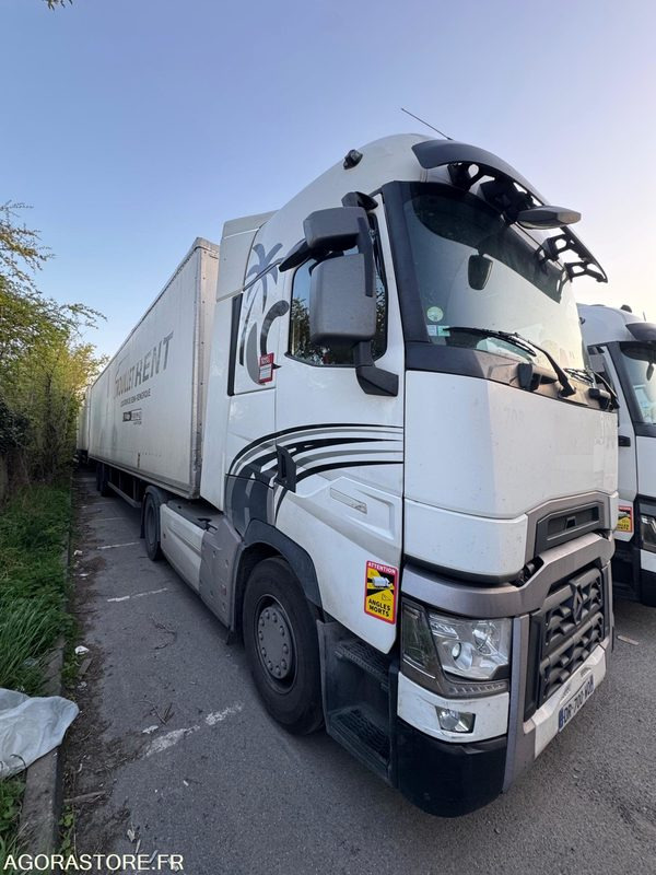 RENAULT T520 HIGH - 907 798KM - 2015 - Cabeza tractora: foto 2 RENAULT T520 HIGH - 907 798KM - 2015 - Cabeza tractora: foto 2