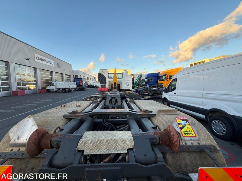 VOLVO FM12 380 - 2004 - 636 982 - Camión: foto 5 VOLVO FM12 380 - 2004 - 636 982 - Camión: foto 5