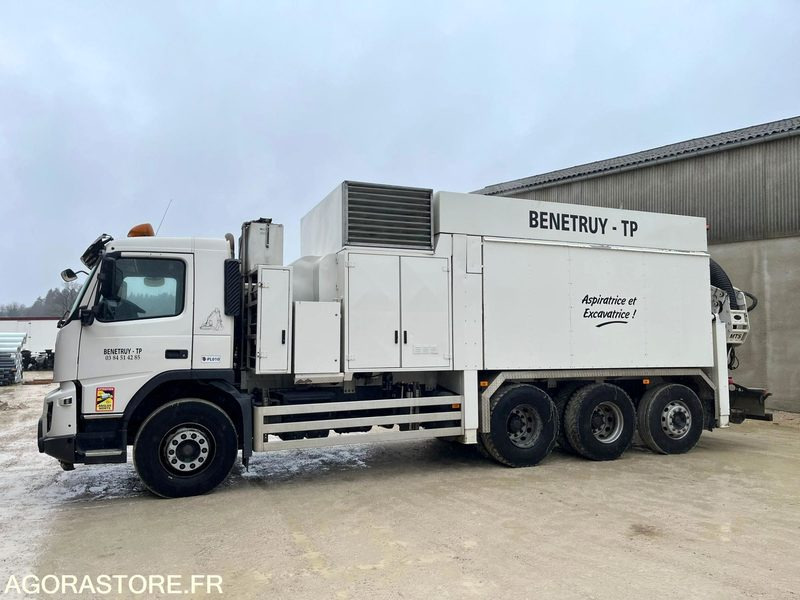 VOLVO TRIDEM 3A 11T 36.000V - EXCAVATRICE-ASPIRATRICE SB 268 - 2011/ 251629KM - Camión: foto 1 VOLVO TRIDEM 3A 11T 36.000V - EXCAVATRICE-ASPIRATRICE SB 268 - 2011/ 251629KM - Camión: foto 1