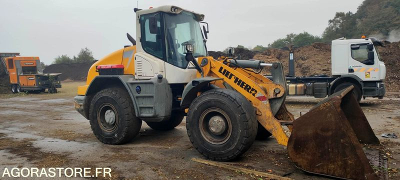 Chargeuse Liebherr L546 - Cargadora: foto 1 Chargeuse Liebherr L546 - Cargadora: foto 1
