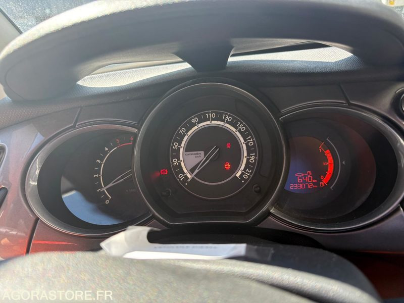 Citroën C3 - 2013 - 233 100 km - DB126JA - Coche: foto 1 Citroën C3 - 2013 - 233 100 km - DB126JA - Coche: foto 1