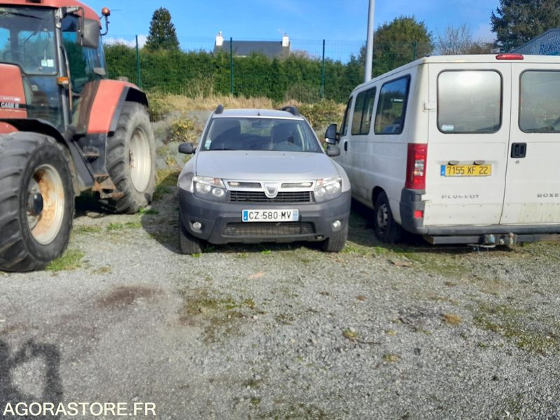 DACIA DUSTER - SUV/ Todoterreno: foto 1 DACIA DUSTER - SUV/ Todoterreno: foto 1