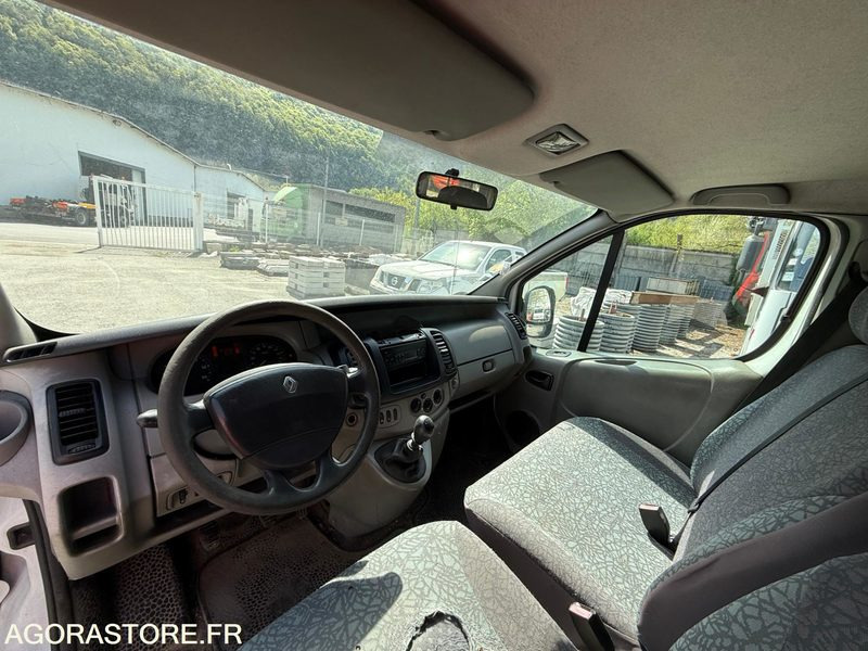 EQ505KX - RENAULT TRAFIC 1.9 dci 100 - - Furgón: foto 5 EQ505KX - RENAULT TRAFIC 1.9 dci 100 - - Furgón: foto 5