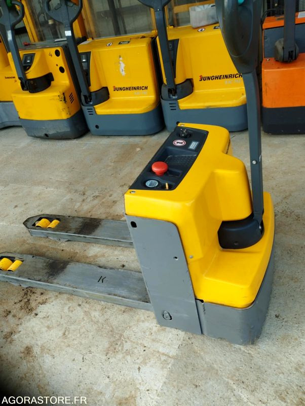 JUNGHEINRICH EJE M13 - 2024 - Transpalette électrique - Equipo de manutención: foto 1 JUNGHEINRICH EJE M13 - 2024 - Transpalette électrique - Equipo de manutención: foto 1