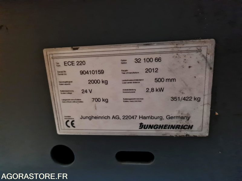 PREPARATEUR DE COMMANDE JUNGHEINRICH ECE220 - 2012 - 2391 HEURES - Equipo de manutención: foto 2 PREPARATEUR DE COMMANDE JUNGHEINRICH ECE220 - 2012 - 2391 HEURES - Equipo de manutención: foto 2