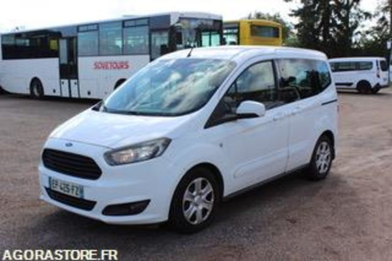 FORD TOURNEO - 2017 - 178 348 KMS - EP426FZ - Furgoneta pequeña: foto 1 FORD TOURNEO - 2017 - 178 348 KMS - EP426FZ - Furgoneta pequeña: foto 1