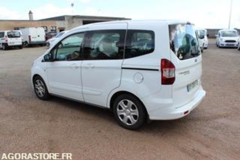 FORD TOURNEO - 2017 - 192 126 KMS- EP280FZ - Furgoneta pequeña: foto 3 FORD TOURNEO - 2017 - 192 126 KMS- EP280FZ - Furgoneta pequeña: foto 3