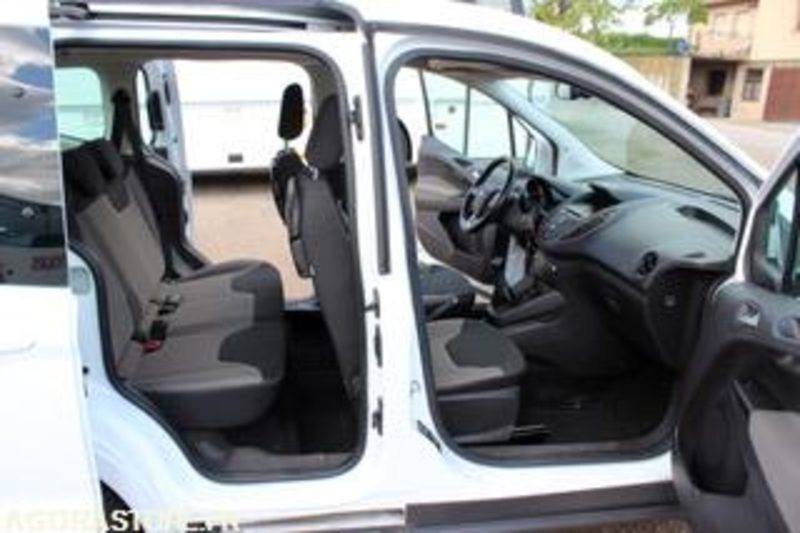 FORD TOURNEO - 2017 - 194 562 KMS - EP716FZ - Furgoneta pequeña: foto 5 FORD TOURNEO - 2017 - 194 562 KMS - EP716FZ - Furgoneta pequeña: foto 5