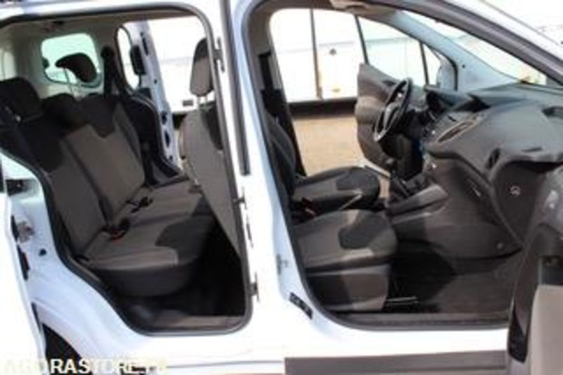 FORD TOURNEO - 2017 - 195 671 KMS - EP867FZ - Furgoneta pequeña: foto 4 FORD TOURNEO - 2017 - 195 671 KMS - EP867FZ - Furgoneta pequeña: foto 4