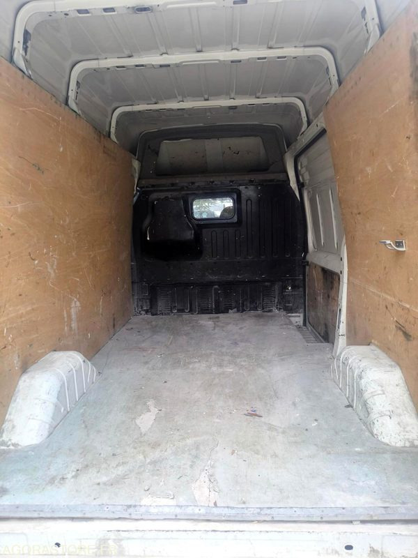 FORD TRANSIT - Furgón: foto 3 FORD TRANSIT - Furgón: foto 3