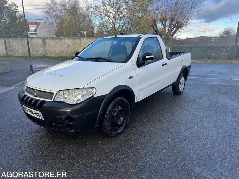 Fiat Strada II Pick Up 1.3 MJTD - Pick-up: foto 2 Fiat Strada II Pick Up 1.3 MJTD - Pick-up: foto 2