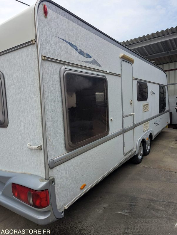 CARAVANE PRESTIGE double essieux - Furgoneta: foto 2 CARAVANE PRESTIGE double essieux - Furgoneta: foto 2