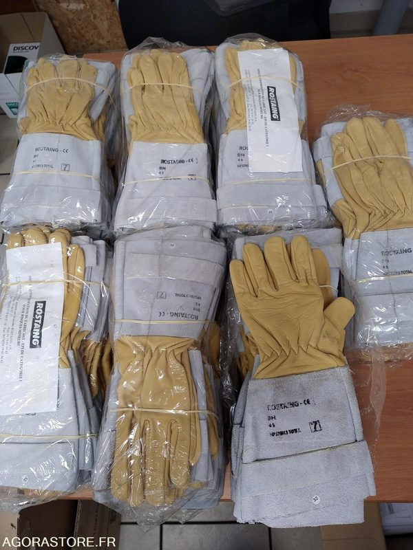 GANTS CUIR AVEC LONGUE MANCHETTE TAILLE 7 - LOT 70 PAIRES - Herramienta/ Equipo: foto 1 GANTS CUIR AVEC LONGUE MANCHETTE TAILLE 7 - LOT 70 PAIRES - Herramienta/ Equipo: foto 1