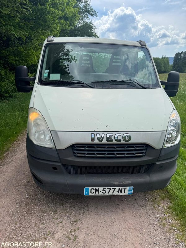 IVECO - 35C13 - avec système de benne amplirol - Furgoneta basculante: foto 3 IVECO - 35C13 - avec système de benne amplirol - Furgoneta basculante: foto 3