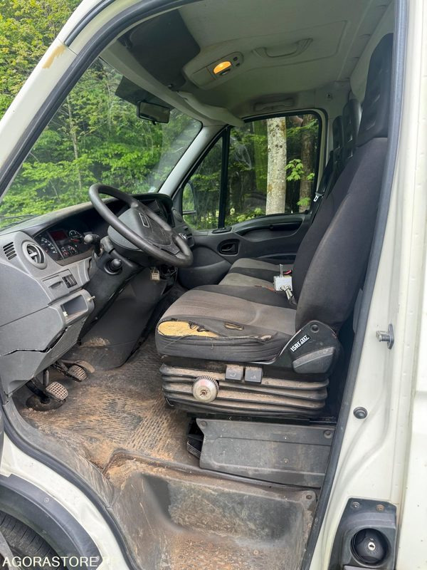IVECO - 35C13 - avec système de benne amplirol - Furgoneta basculante: foto 5 IVECO - 35C13 - avec système de benne amplirol - Furgoneta basculante: foto 5