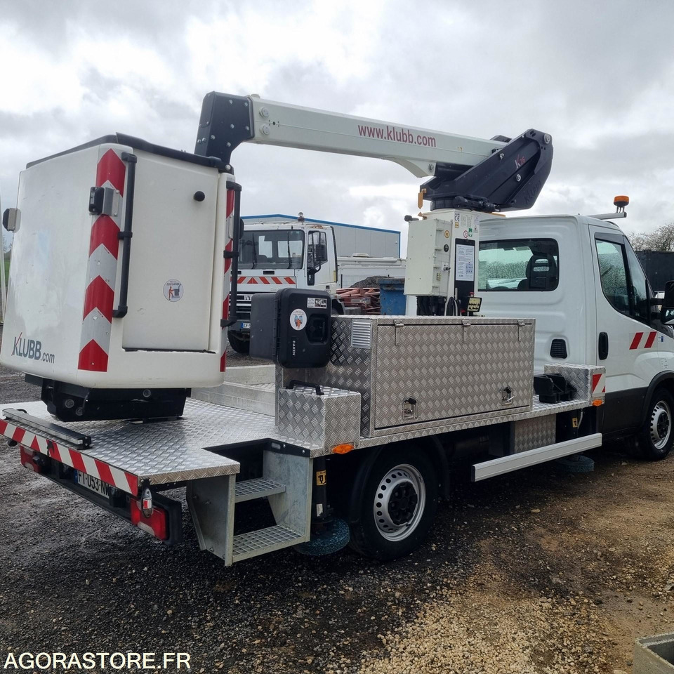 IVECO - 35S16 NACELLE - 2020 / 21000 KM - Furgón: foto 3 IVECO - 35S16 NACELLE - 2020 / 21000 KM - Furgón: foto 3