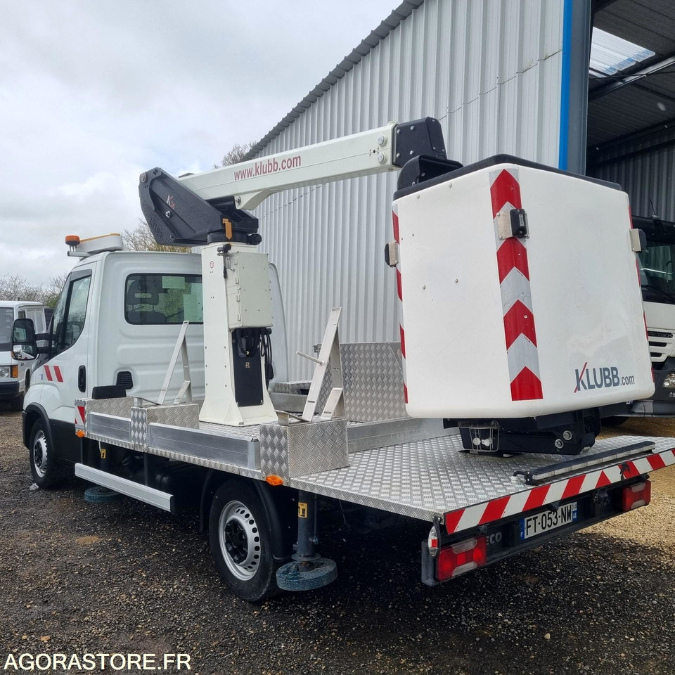 IVECO - 35S16 NACELLE - 2020 / 21000 KM - Furgón: foto 2 IVECO - 35S16 NACELLE - 2020 / 21000 KM - Furgón: foto 2