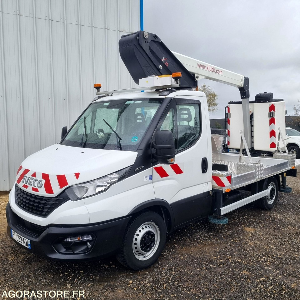 IVECO - 35S16 NACELLE - 2020 / 32000 KM / CT OK - Furgón: foto 1 IVECO - 35S16 NACELLE - 2020 / 32000 KM / CT OK - Furgón: foto 1