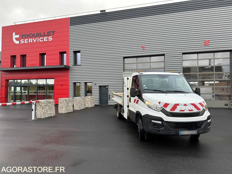 IVECO DAILY CHASSIS CABINE- 2019- 134920KM - Furgoneta basculante: foto 2 IVECO DAILY CHASSIS CABINE- 2019- 134920KM - Furgoneta basculante: foto 2