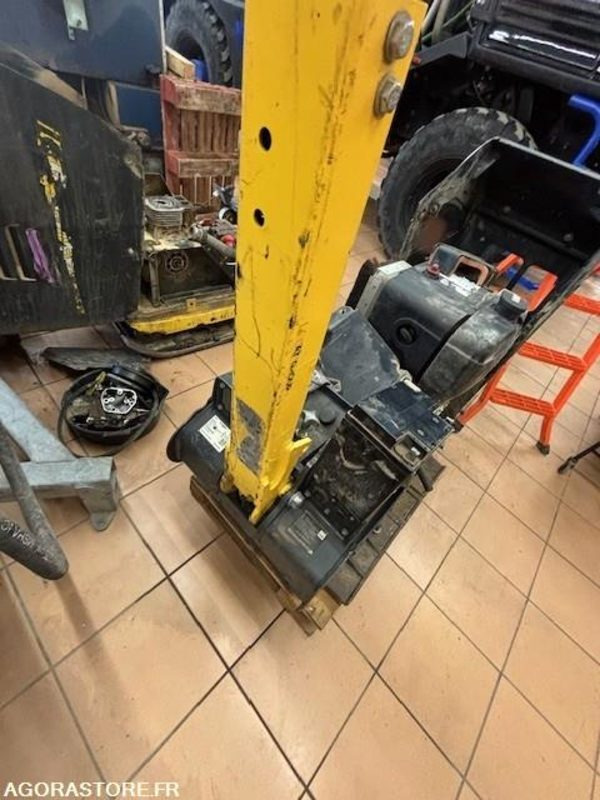 LOT DE 2 PLAQUES BOMAG BPR 60/65D/E ET BPR45/55D 2019 ET 2022 - Plancha reversible: foto 2 LOT DE 2 PLAQUES BOMAG BPR 60/65D/E ET BPR45/55D 2019 ET 2022 - Plancha reversible: foto 2
