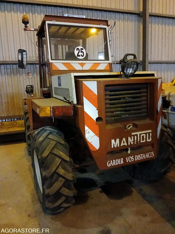 MANITOU TELESCOPIQUE - Manipulador telescópico: foto 2 MANITOU TELESCOPIQUE - Manipulador telescópico: foto 2