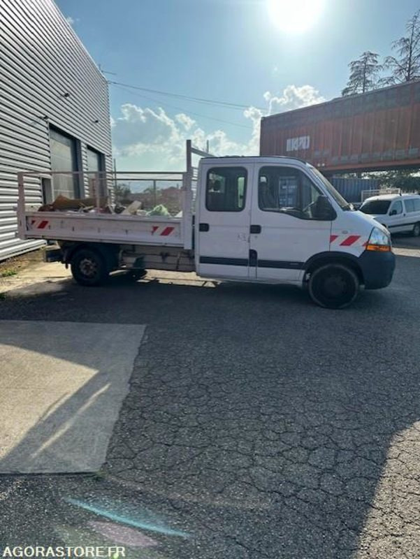 MASTER 97000KM BON ETAT DOUBLE CABINE 7 PLACES 2.5 DCI BENNE MARREL ELECTRIQUE - Furgoneta basculante: foto 4 MASTER 97000KM BON ETAT DOUBLE CABINE 7 PLACES 2.5 DCI BENNE MARREL ELECTRIQUE - Furgoneta basculante: foto 4