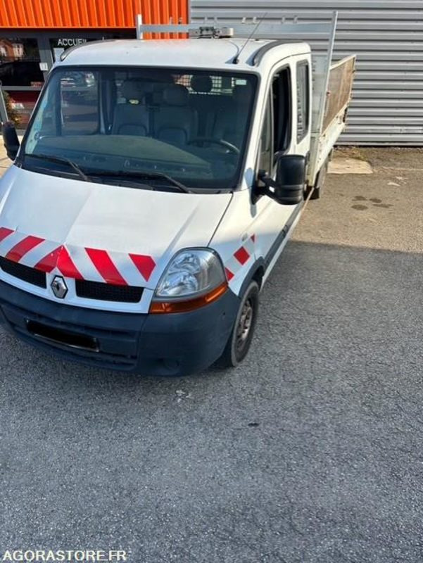 MASTER 97000KM BON ETAT DOUBLE CABINE 7 PLACES 2.5 DCI BENNE MARREL ELECTRIQUE - Furgoneta basculante: foto 2 MASTER 97000KM BON ETAT DOUBLE CABINE 7 PLACES 2.5 DCI BENNE MARREL ELECTRIQUE - Furgoneta basculante: foto 2