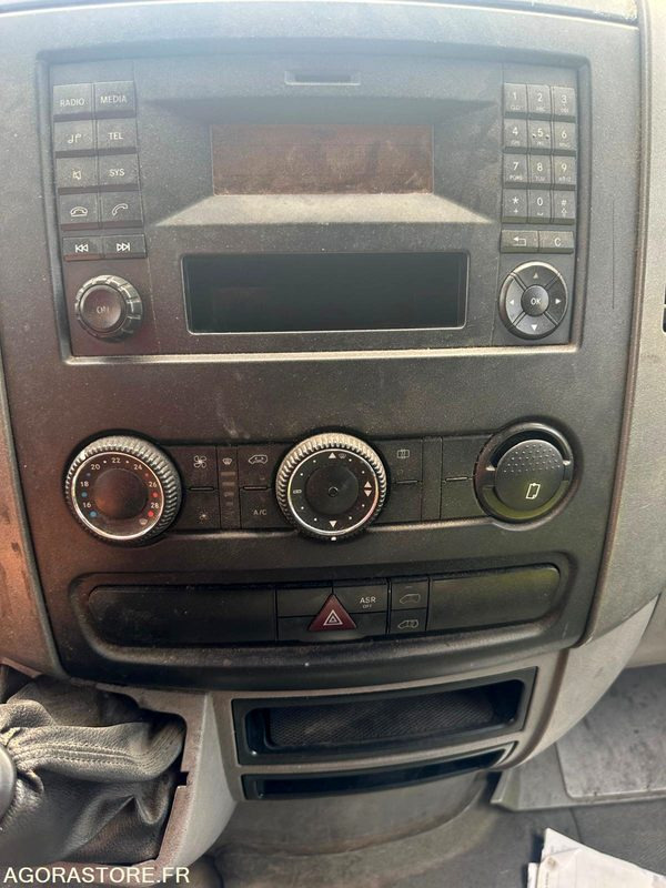 Furgón MERCEDES - SPRINTER 314 - 2016 / 249000 KM: foto 14