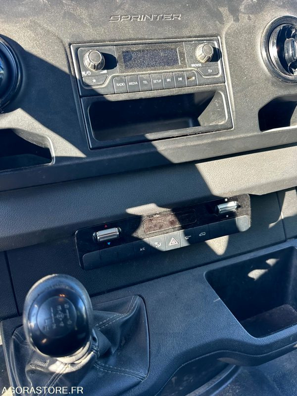 Furgoneta basculante MERCEDES SPRINTER BENNE DOUBLE CABINE 514 CDI 2021 53000 KMS: foto 8 Furgoneta basculante MERCEDES SPRINTER BENNE DOUBLE CABINE 514 CDI 2021 53000 KMS: foto 8