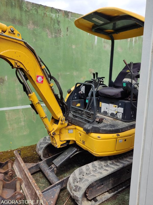 MINI PELLE KOMATSU - 2.5T PC26-MR3 - 2015 - 4390 HEURES - Miniexcavadora: foto 1 MINI PELLE KOMATSU - 2.5T PC26-MR3 - 2015 - 4390 HEURES - Miniexcavadora: foto 1