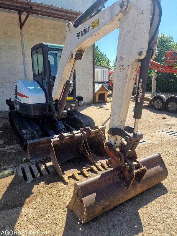 MINI PELLE SUR CHENILLE CAOUTCHOUC BOBCAT 5T E45 AVEC 3 GODETS - 2017 - 1715h - Miniexcavadora: foto 1 MINI PELLE SUR CHENILLE CAOUTCHOUC BOBCAT 5T E45 AVEC 3 GODETS - 2017 - 1715h - Miniexcavadora: foto 1