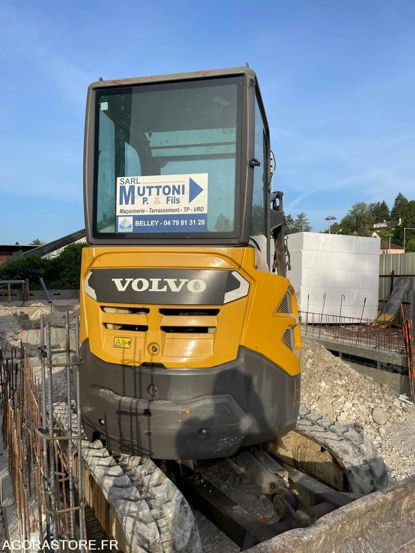 MINI-PELLE VOLVO ECR25D 2016 4700 HEURES - Excavadora: foto 2 MINI-PELLE VOLVO ECR25D 2016 4700 HEURES - Excavadora: foto 2