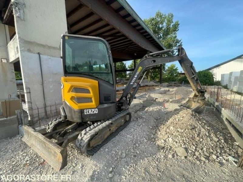 MINI-PELLE VOLVO ECR25D 2016 4700 HEURES - Excavadora: foto 4 MINI-PELLE VOLVO ECR25D 2016 4700 HEURES - Excavadora: foto 4
