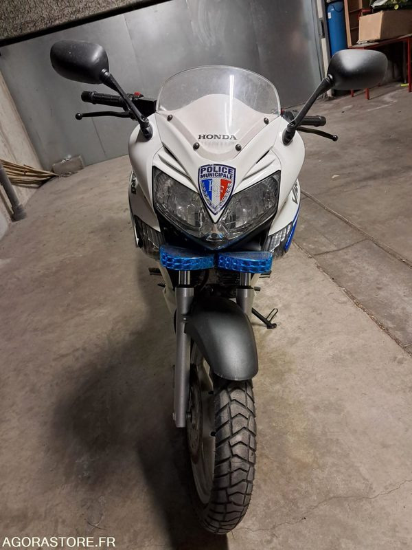 MOTO HONDA VARADERO 125 - POLICE MUNICIPALE - Motocicleta: foto 3 MOTO HONDA VARADERO 125 - POLICE MUNICIPALE - Motocicleta: foto 3