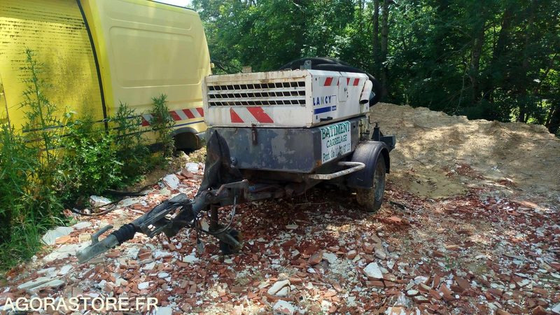 Machine a chape Lancy - TM2500 - 2385heures - Equipo de construcción: foto 4 Machine a chape Lancy - TM2500 - 2385heures - Equipo de construcción: foto 4