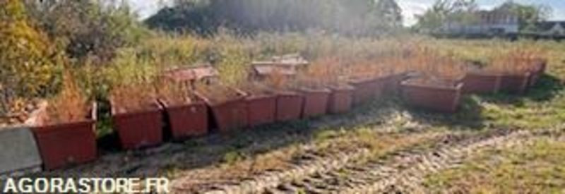 Lot de 36 jardinières - Maquinaria agrícola: foto 1 Lot de 36 jardinières - Maquinaria agrícola: foto 1