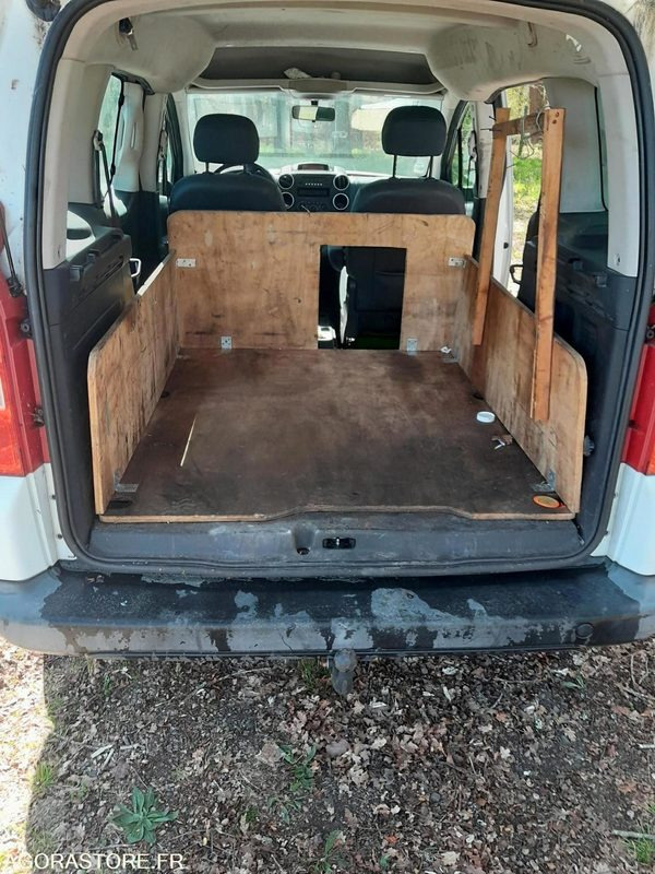 PARTNER TEPEE II 1,6 Hdi 110 FAP LOISIRS - 258846 - 2010 - Coche: foto 3 PARTNER TEPEE II 1,6 Hdi 110 FAP LOISIRS - 258846 - 2010 - Coche: foto 3