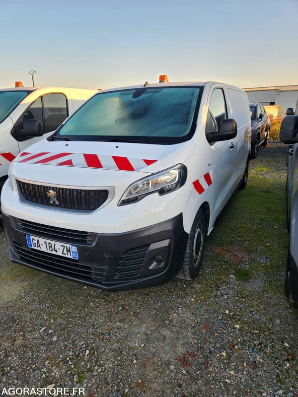 PEUGEOT EXPERT 1.5 BLUEHDI 120 - 2021 - 182104 km - Furgón: foto 2 PEUGEOT EXPERT 1.5 BLUEHDI 120 - 2021 - 182104 km - Furgón: foto 2